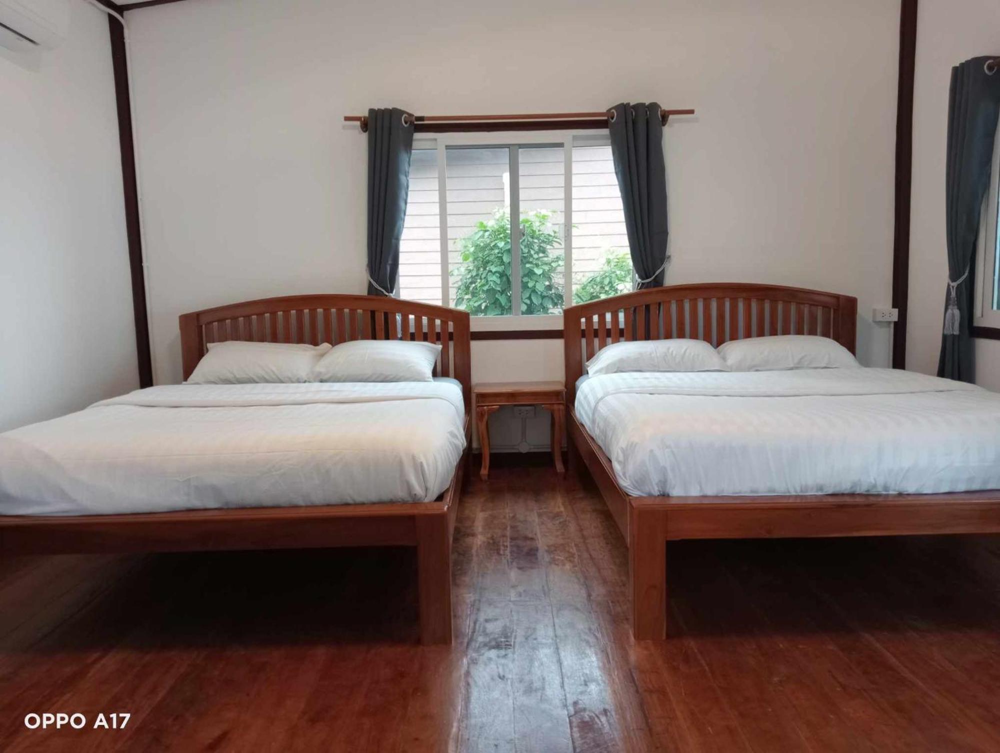 Koh Ngai Seafood Hotel Phòng bức ảnh