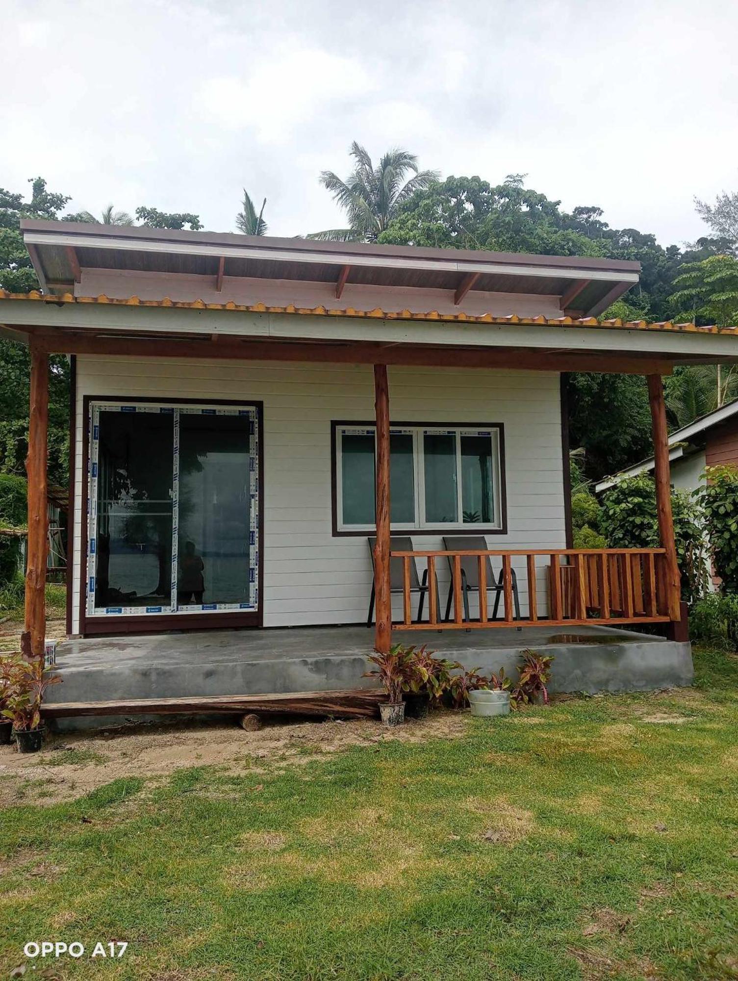 Koh Ngai Seafood Hotel Phòng bức ảnh